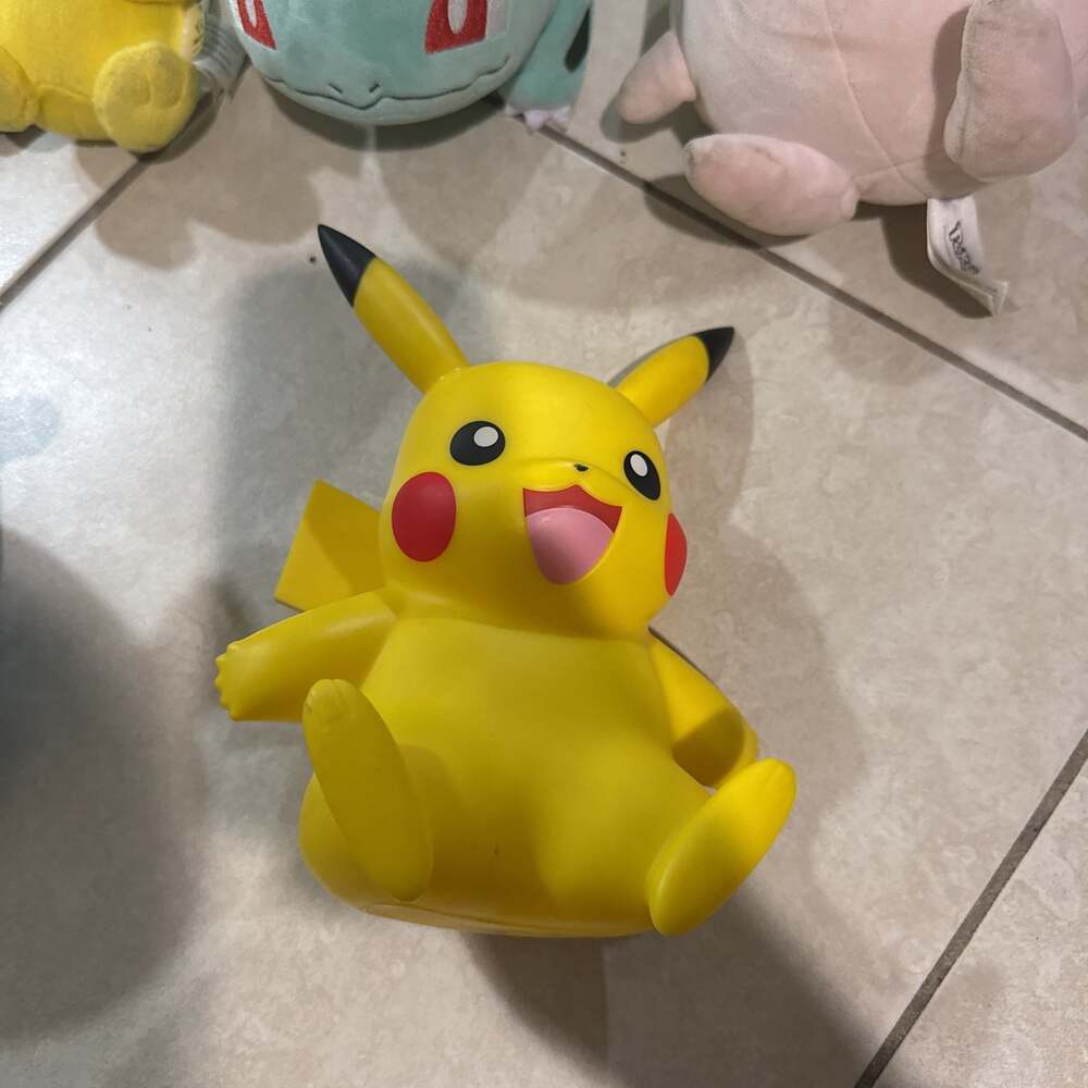 Pokemon Plush and Figure Lot - Pikachu, Bulbasaur, Jigglypuff, Marill, Pokeball - Picture 3 of 7